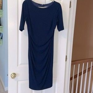 Vince Camuto size 8 navy blue short sleeve crew neck dress